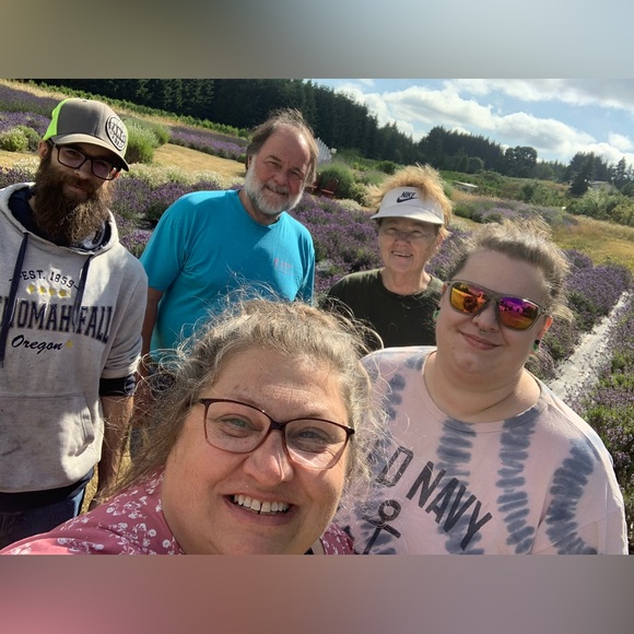 Vibrant and lovely Lavender - Picture 6 of 10